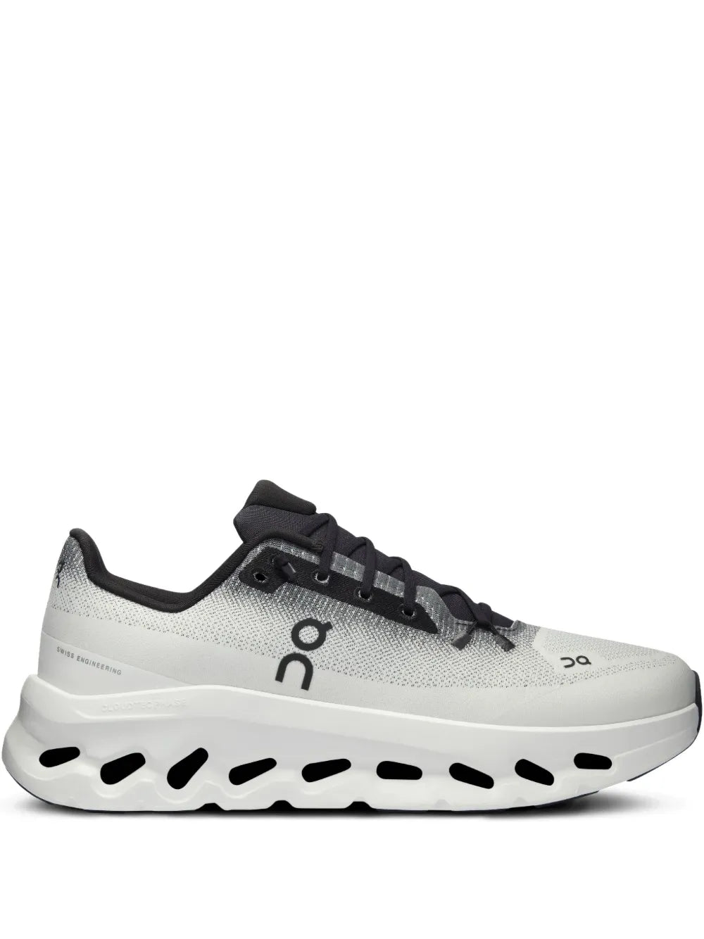 On  tenis Cloudtilt Black/Ivory | gris | Image 1